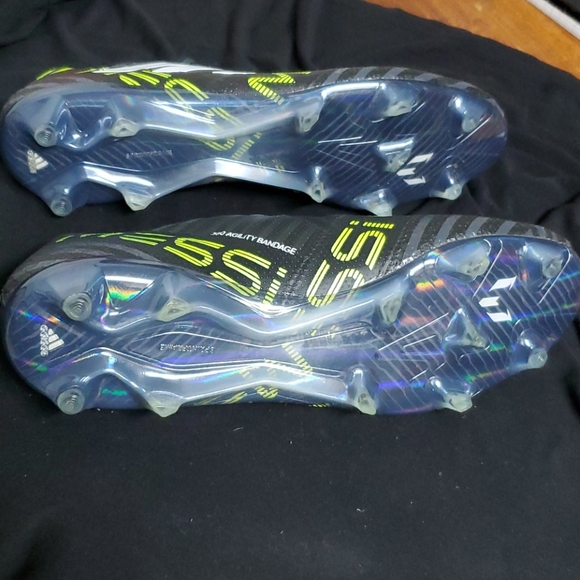 Adidas Messi - Picture 8 of 10
